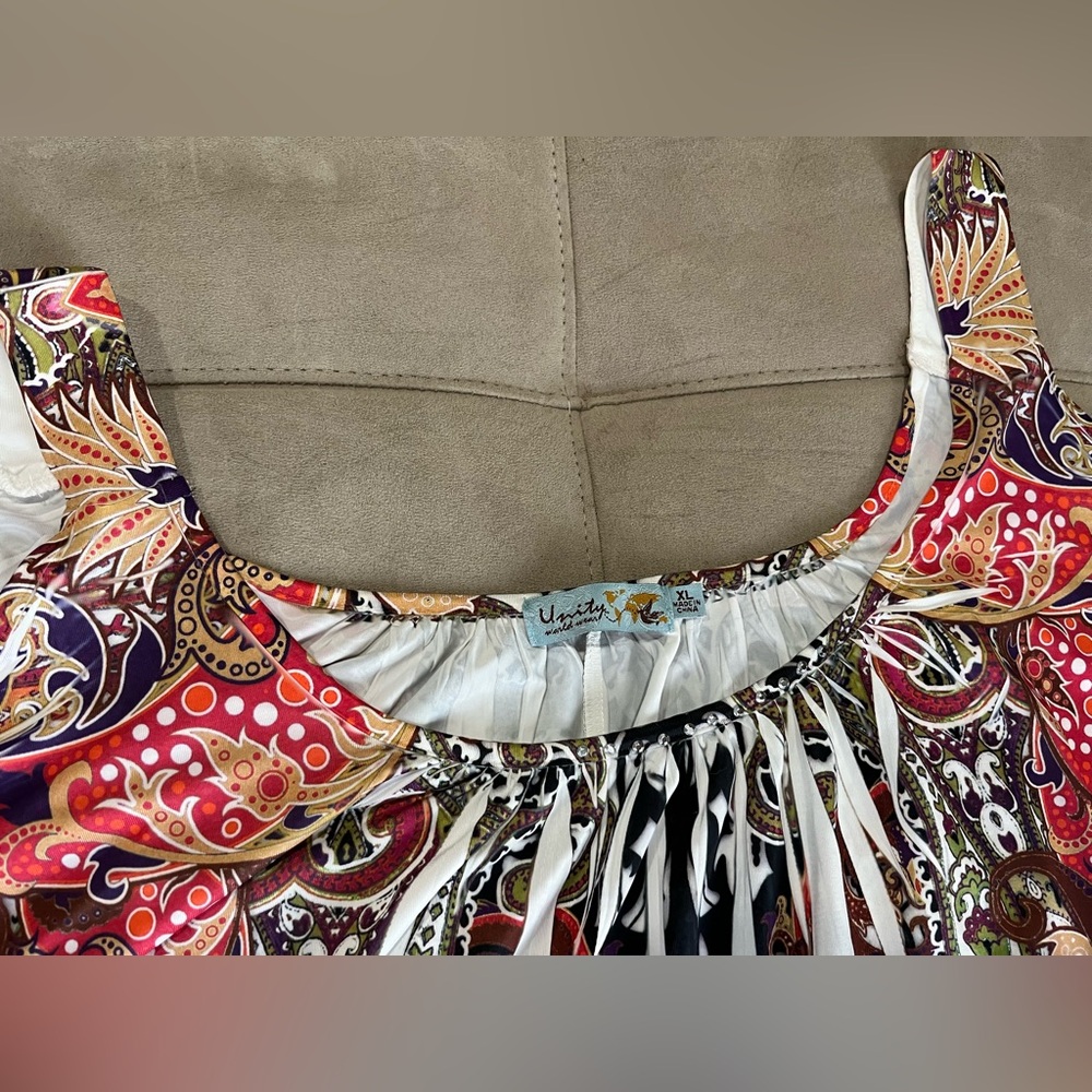 Multicolor Cold Shoulder Top - Picture 2 of 7